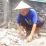 Hanya Tukang Batu, Sarono Biayai 75 Anak Yatim Piatu
